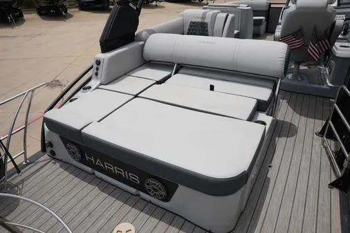 Harris 230 Solstice image