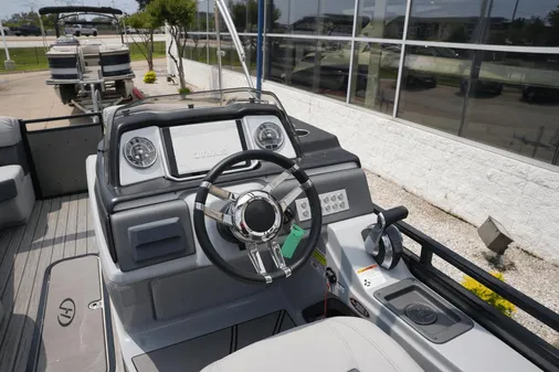 Harris 230 Solstice image