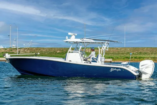Yellowfin 32 Offshore image