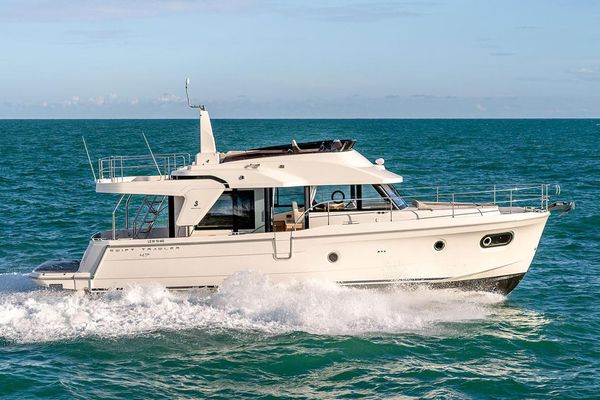 Beneteau-america SWIFT-TRAWLER-47 - main image