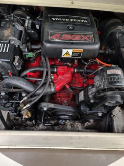 Glastron GX-185 image