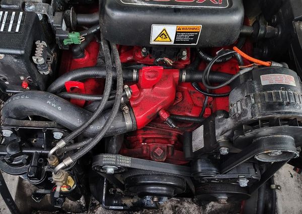 Glastron GX-185 image