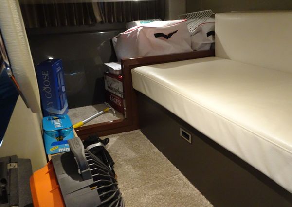 Carver C34-COUPE image