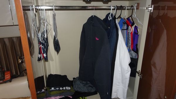 Carver C34-COUPE image