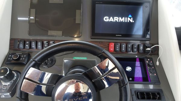 Carver C34-COUPE image