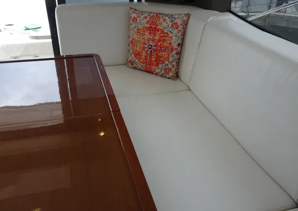 Carver C34-COUPE image