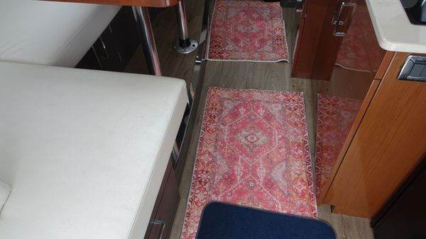 Carver C34-COUPE image