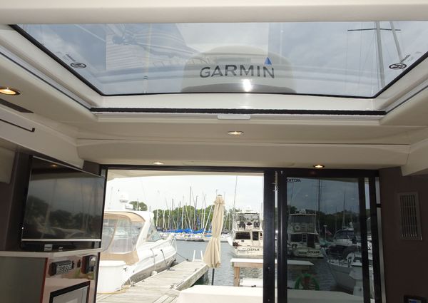 Carver C34-COUPE image