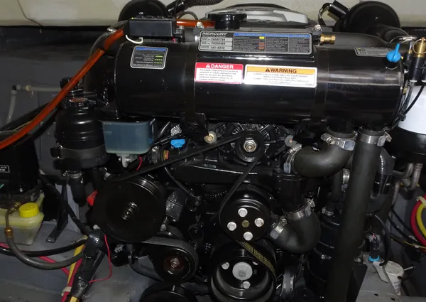 Carver C34-COUPE image