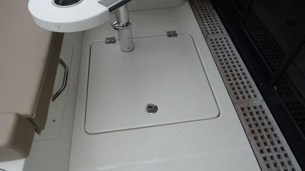 Carver C34-COUPE image