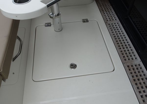 Carver C34-COUPE image