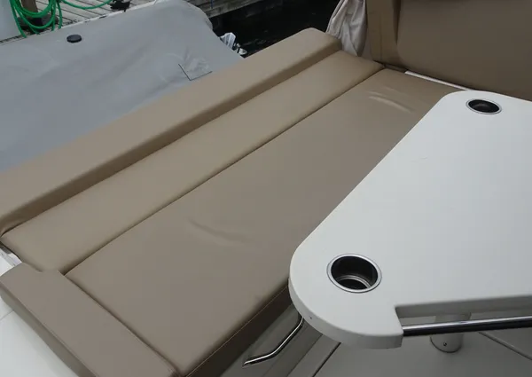 Carver C34-COUPE image