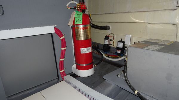 Carver C34-COUPE image