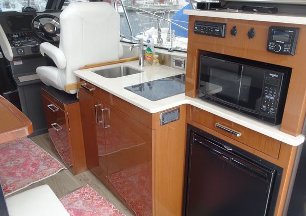 Carver C34-COUPE image