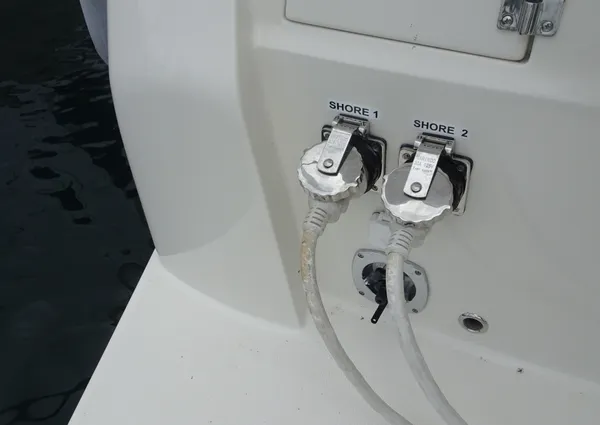 Carver C34-COUPE image