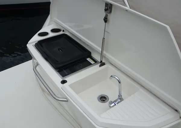 Carver C34-COUPE image