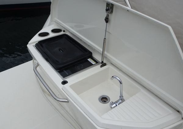 Carver C34-COUPE image