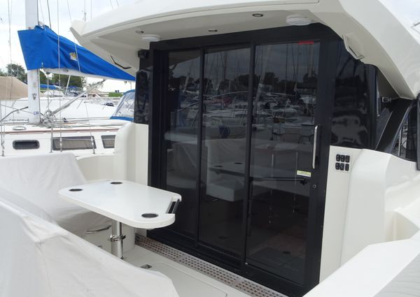 Carver C34-COUPE image