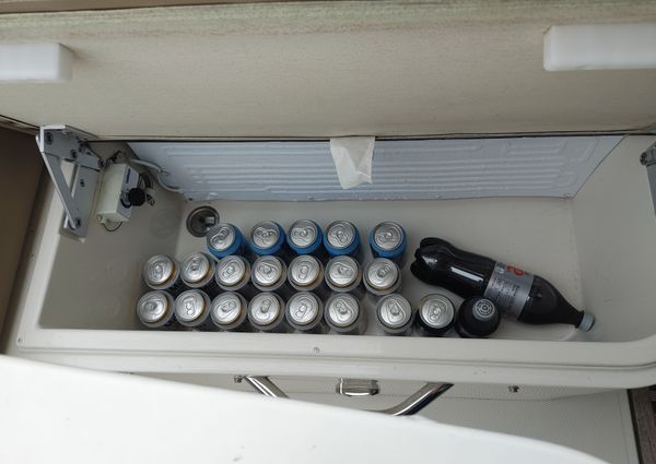 Carver C34-COUPE image