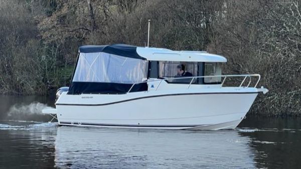 Quicksilver 605 Pilothouse
