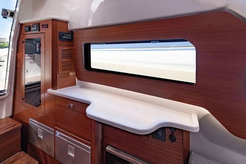 Pursuit S-388-SPORT image