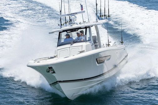 Pursuit S-388-SPORT image