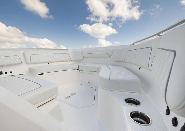 Pursuit S-388-SPORT image