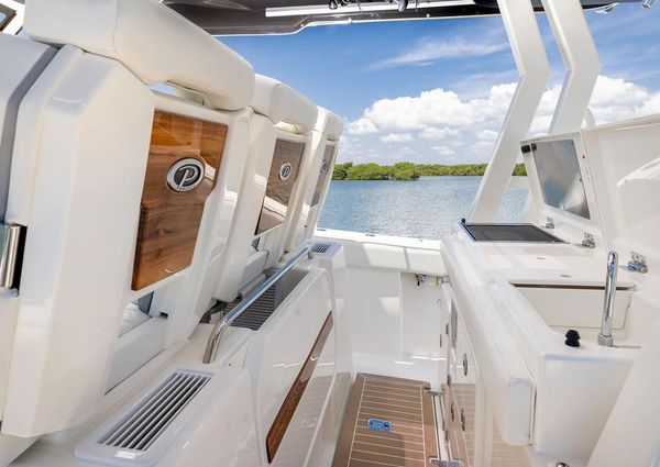 Pursuit S-388-SPORT image