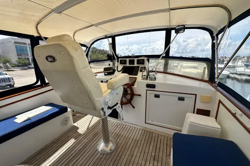 Island Gypsy Flush Aft Deck Trawler-Motor Yacht image