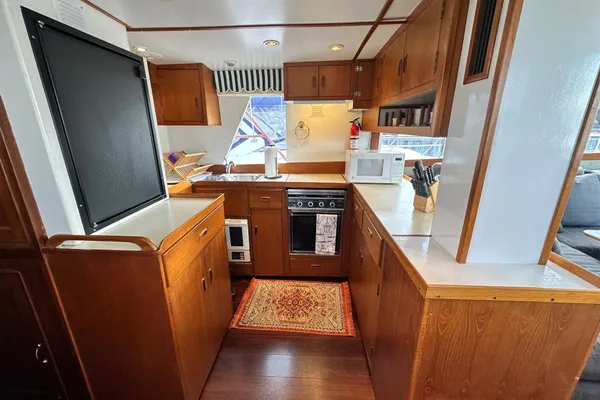 Island Gypsy Flush Aft Deck Trawler-Motor Yacht image
