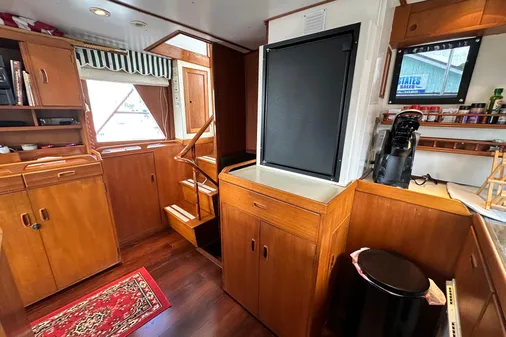Island Gypsy Flush Aft Deck Trawler-Motor Yacht image