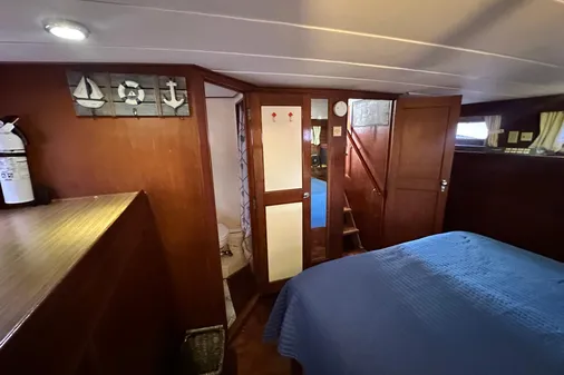 Island Gypsy Flush Aft Deck Trawler-Motor Yacht image