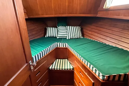 Island Gypsy Flush Aft Deck Trawler-Motor Yacht image