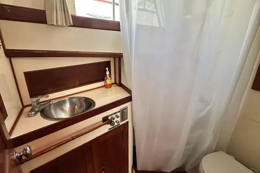 Island Gypsy Flush Aft Deck Trawler-Motor Yacht image