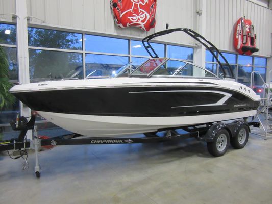 Chaparral 21 H2O Sport - main image