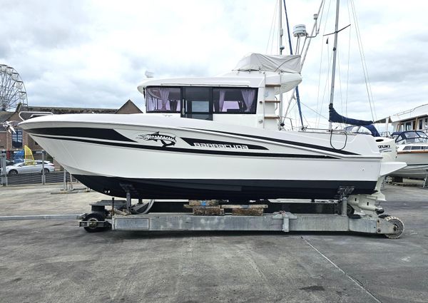 Beneteau BARRACUDA-9-FLY image