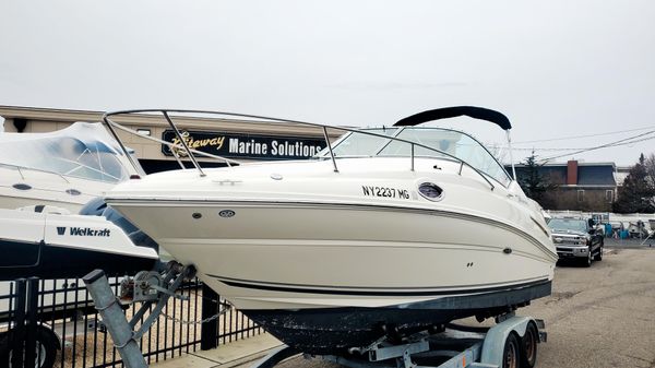 Sea Ray 240 Sundancer