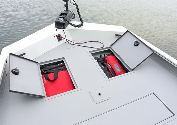 Lund 1760-PREDATOR-SS image