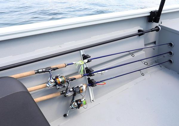 Lund 1760-PREDATOR-SS image