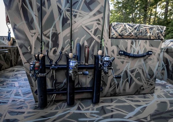 Lund 1870-PREDATOR-CC image