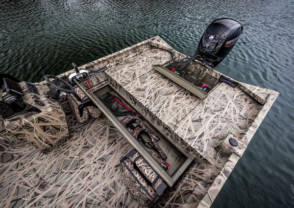 Lund 2070-PREDATOR-SS image