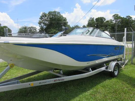 Carolina Skiff DLV 218 S & F Extreme - main image