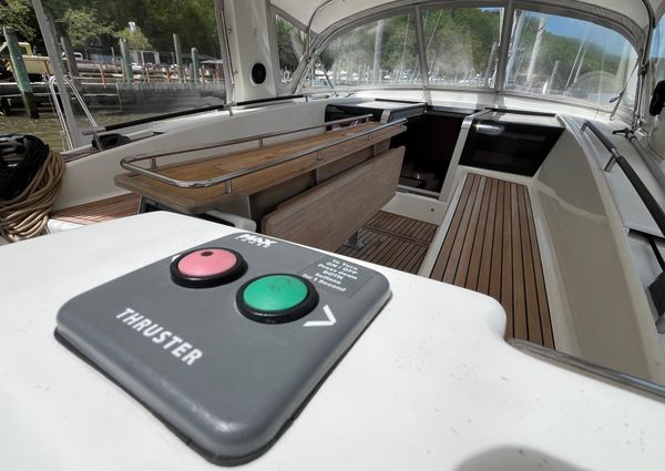 Beneteau OCEANIS-58 image