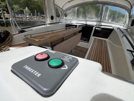 Beneteau OCEANIS-58 image