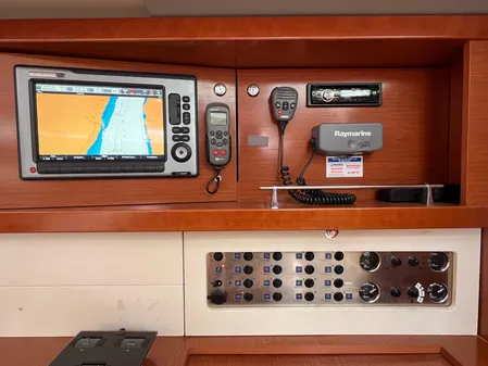 Beneteau OCEANIS-58 image