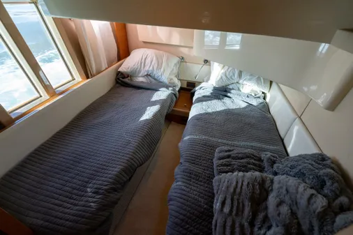 Azimut 40 Flybridge image