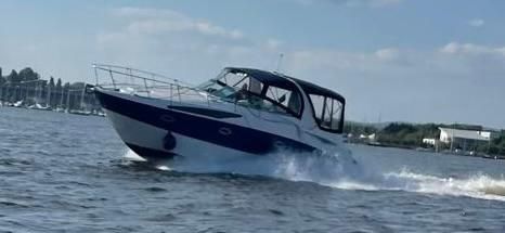 Bayliner 325 image