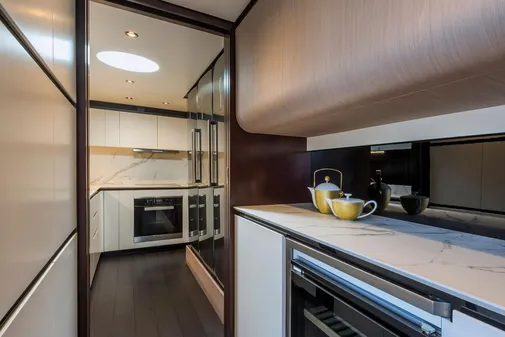 Azimut GRANDE-27M image