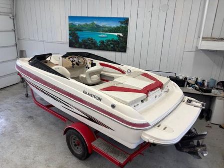 Glastron GT-205 image