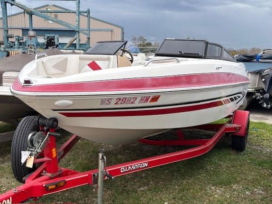 Glastron GT-205 - main image